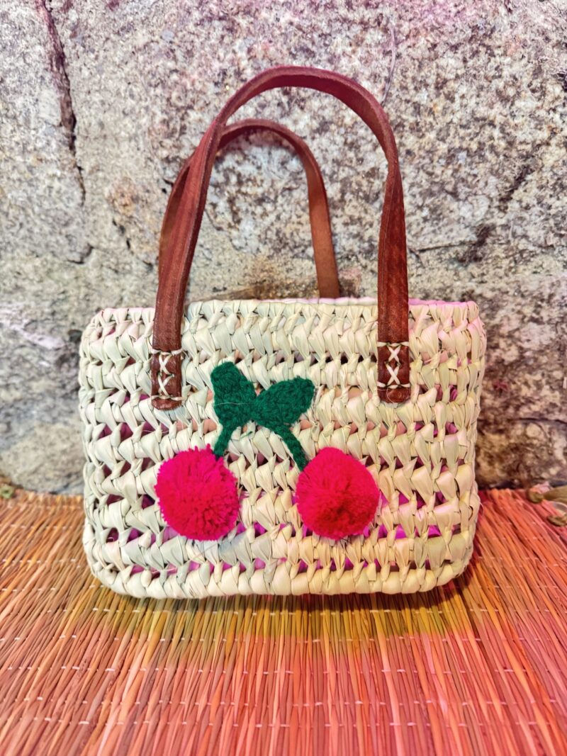 Panier cerises enfant