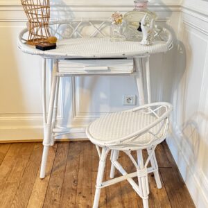 Coiffeuse rotin vintage et son petit fauteuil