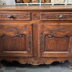 Buffet de ferme tres ancien