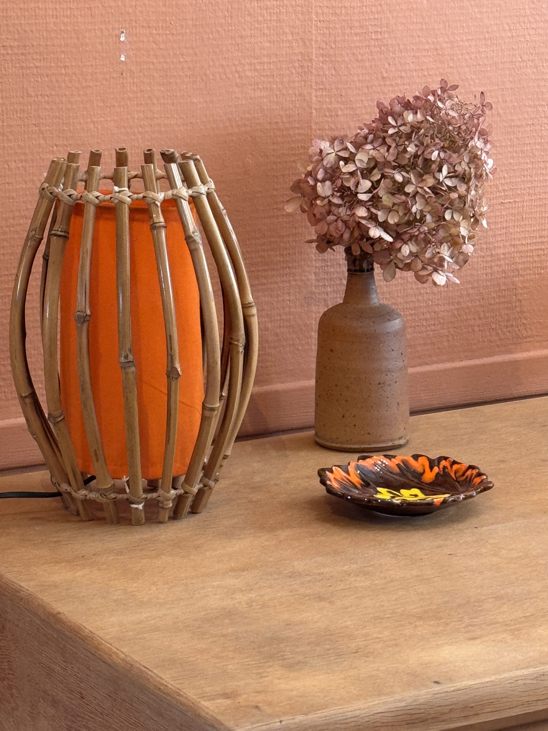 Lampe à poser vintage années 70 en bambou, style louis sognot